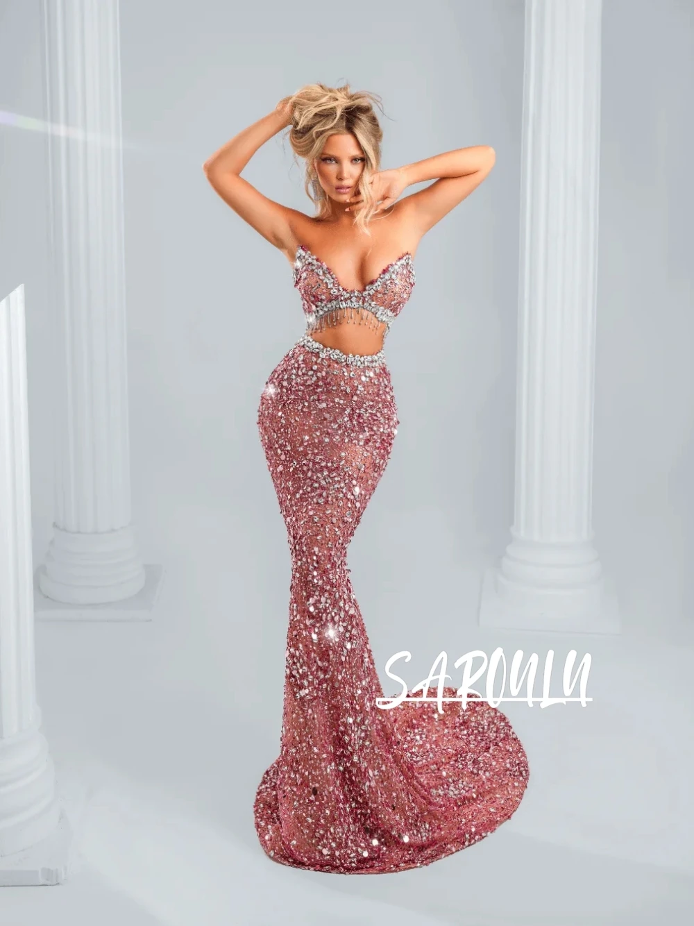 Luxe Glamorous Crystals Tassel Evening Dress Sexy V Neckline 2026 Dazzling Sequins Mermaid Cut Out Cocktail Gown Customized
Luxe Glamorous Crystals Tassel Evening Dress Sexy V Neckline 2026 Dazzling Sequins Mermaid Cut Out Cocktail Gown Customized