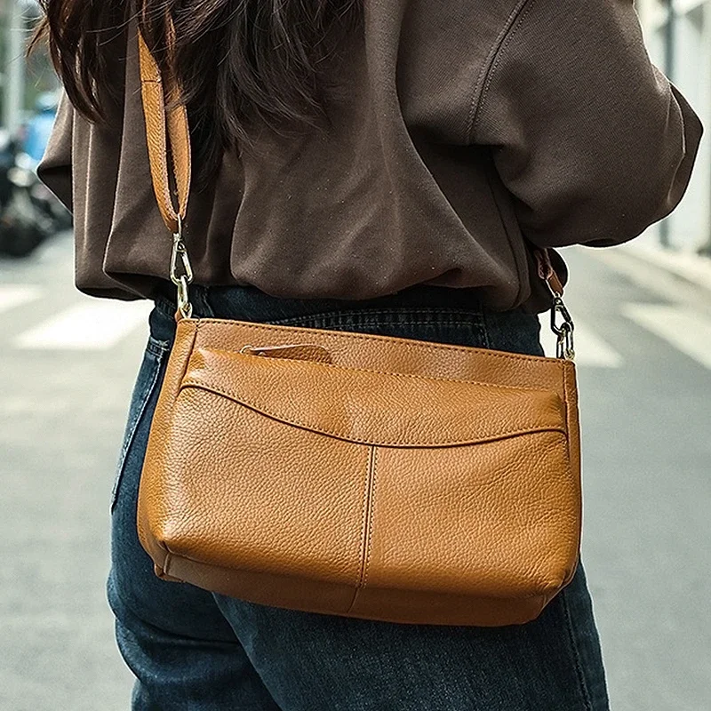 New Style Genuine Cow Leather Cross Bag Women Single Shoulder Small Sized Bag Fashionable Casual Storage Square crossbody Bag
New Style Genuine Cow Leather Cross Bag Women Single Shoulder Small Sized Bag Fashionable Casual Storage Square crossbody Bag