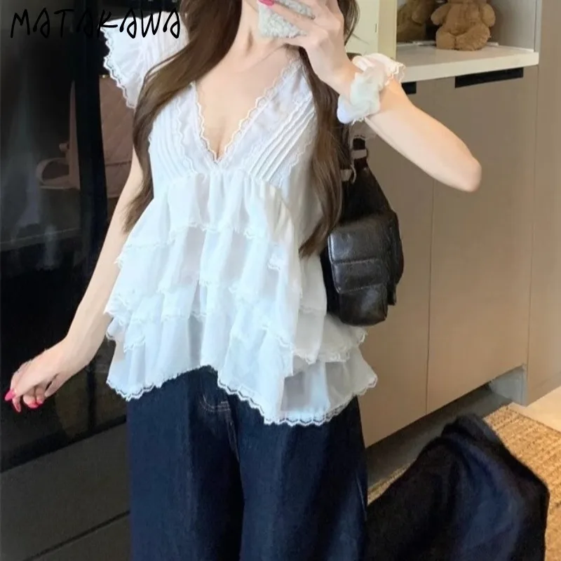 Matakawa Chiffon Blouses Ruffles Solid V Neck Flying Sleeve Lace Women Shirts Spring Summer Korean Fashion Loose Blusas Mujer
Matakawa Chiffon Blouses Ruffles Solid V Neck Flying Sleeve Lace Women Shirts Spring Summer Korean Fashion Loose Blusas Mujer