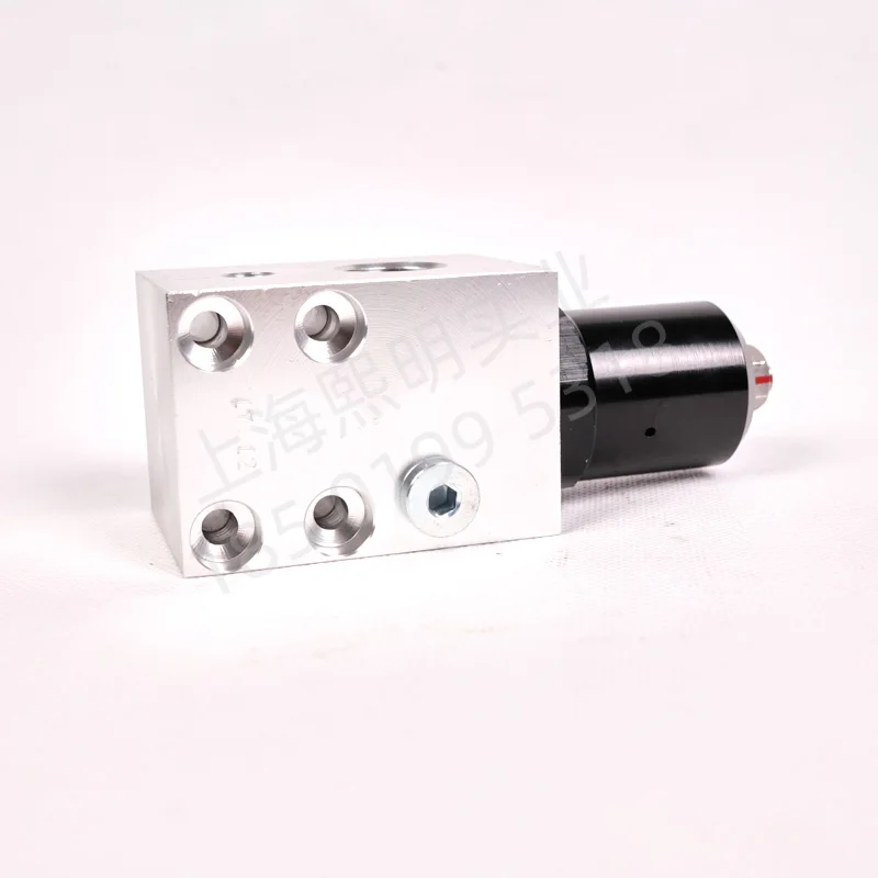 2605332690 Fushengzheng factory vehicle-mounted EBS screw air pump SA04-06-11kW minimum pressure maintenance valve
2605332690 Fushengzheng factory vehicle-mounted EBS screw air pump SA04-06-11kW minimum pressure maintenance valve