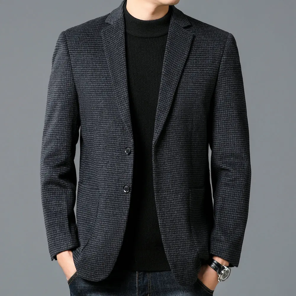 Year-Round Elegance: Men's Single-Breasted Wool Blend Jacket – Sharp Houndstooth Design CEO-Worthy Office Jacket 2025 New Outfit
Year-Round Elegance: Men's Single-Breasted Wool Blend Jacket – Sharp Houndstooth Design CEO-Worthy Office Jacket 2025 New Outfit