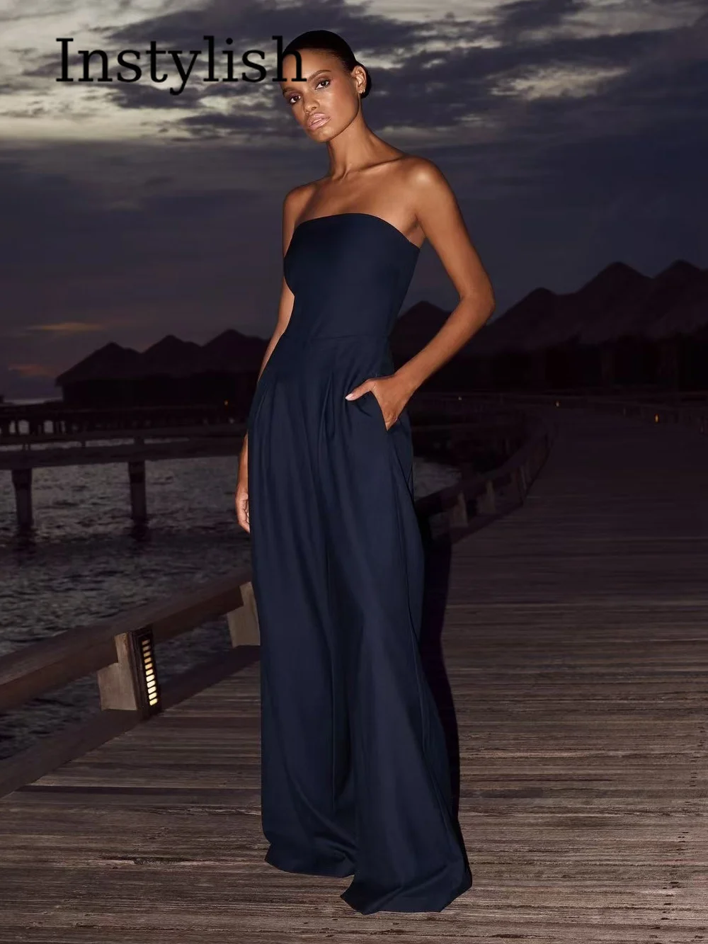 Women Navy Strapless Satin Jumpsuit Tube High Waist Wide Leg Pants Pockets Formal Evening Wedding Party Elegant Holiday Romper
Women Navy Strapless Satin Jumpsuit Tube High Waist Wide Leg Pants Pockets Formal Evening Wedding Party Elegant Holiday Romper
