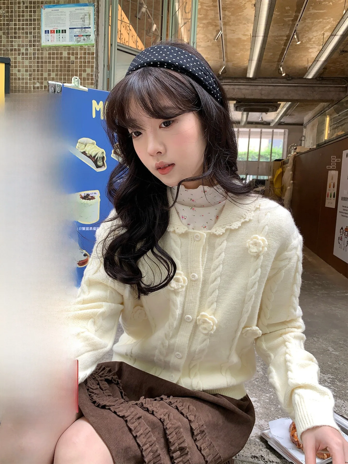 Корейский свитер Holli: свободный крой, мягкий, утягивающий, маленький размер, с 3D-цветами и пуговицами, осень-зима, новинка
Корейский свитер Holli: свободный крой, мягкий, утягивающий, маленький размер, с 3D-цветами и пуговицами, осень-зима, новинка