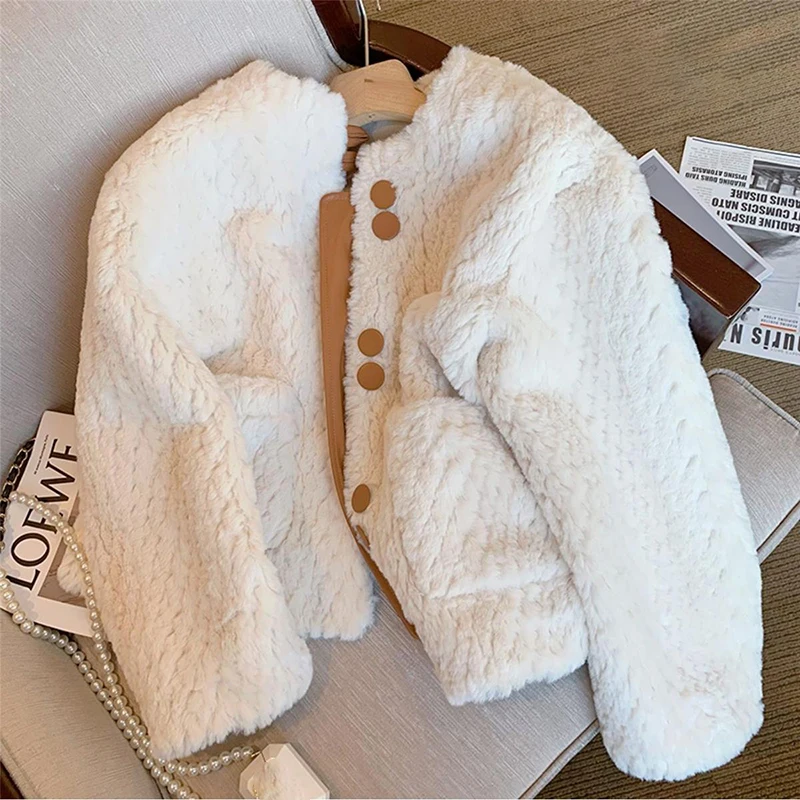 Women's Winter Lamb Fur Single Breasted-breasted Thickness Short Coats 2023 New Elegant Fashion Loose Warm Overcoat
Women's Winter Lamb Fur Single Breasted-breasted Thickness Short Coats 2023 New Elegant Fashion Loose Warm Overcoat