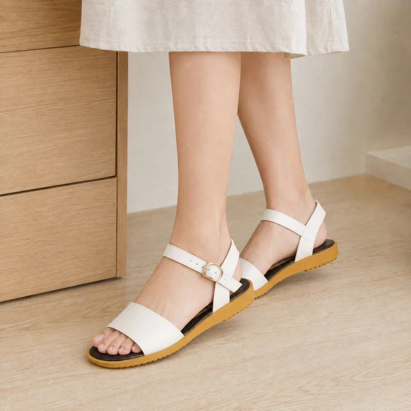 Soft leather soft sole sandals2026Summer new flat-soled Korean-style fashionable versatile non-slip sandals for middle-aged moth
Soft leather soft sole sandals2026Summer new flat-soled Korean-style fashionable versatile non-slip sandals for middle-aged moth