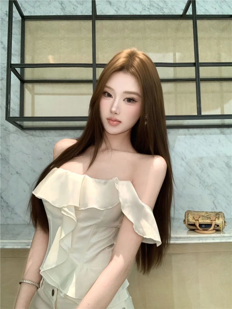 White Ruffle Hem Fishbone Tube Top Vest Women's Slimming Short Style with Chest Pad Summer Fashion Sensation Korean Style Shirt
White Ruffle Hem Fishbone Tube Top Vest Women's Slimming Short Style with Chest Pad Summer Fashion Sensation Korean Style Shirt