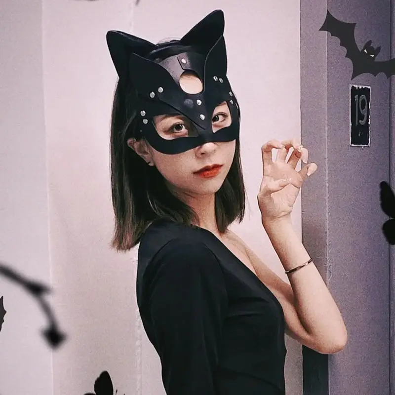 Women Faux Leather Masquerade Mask Sexy Fashion Black Goth Cat Halloween Costumes Mardi Gras Animal Cosplay Half Face Mask Rivet
Women Faux Leather Masquerade Mask Sexy Fashion Black Goth Cat Halloween Costumes Mardi Gras Animal Cosplay Half Face Mask Rivet