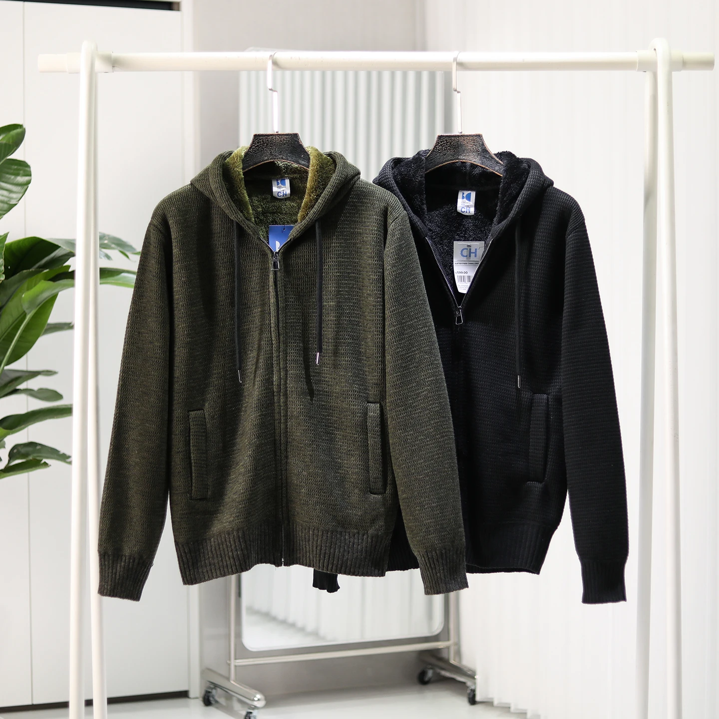 Утепленный вязаный кардиган с капюшоном для мужчин, осенне-зимний, теплый, повседневный, из мягкой ткани, рабочая одежда, верхняя одежда
Утепленный вязаный кардиган с капюшоном для мужчин, осенне-зимний, теплый, повседневный, из мягкой ткани, рабочая одежда, верхняя одежда