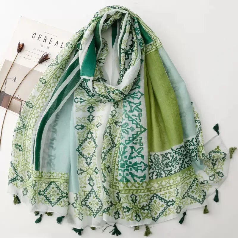 New Bohemia Geometric Paisley Floral Tassel Viscose Shawls Scarf High Quality Wrap Headband Bufandas Muslim Hijab Sjaal 180*90Cm
New Bohemia Geometric Paisley Floral Tassel Viscose Shawls Scarf High Quality Wrap Headband Bufandas Muslim Hijab Sjaal 180*90Cm