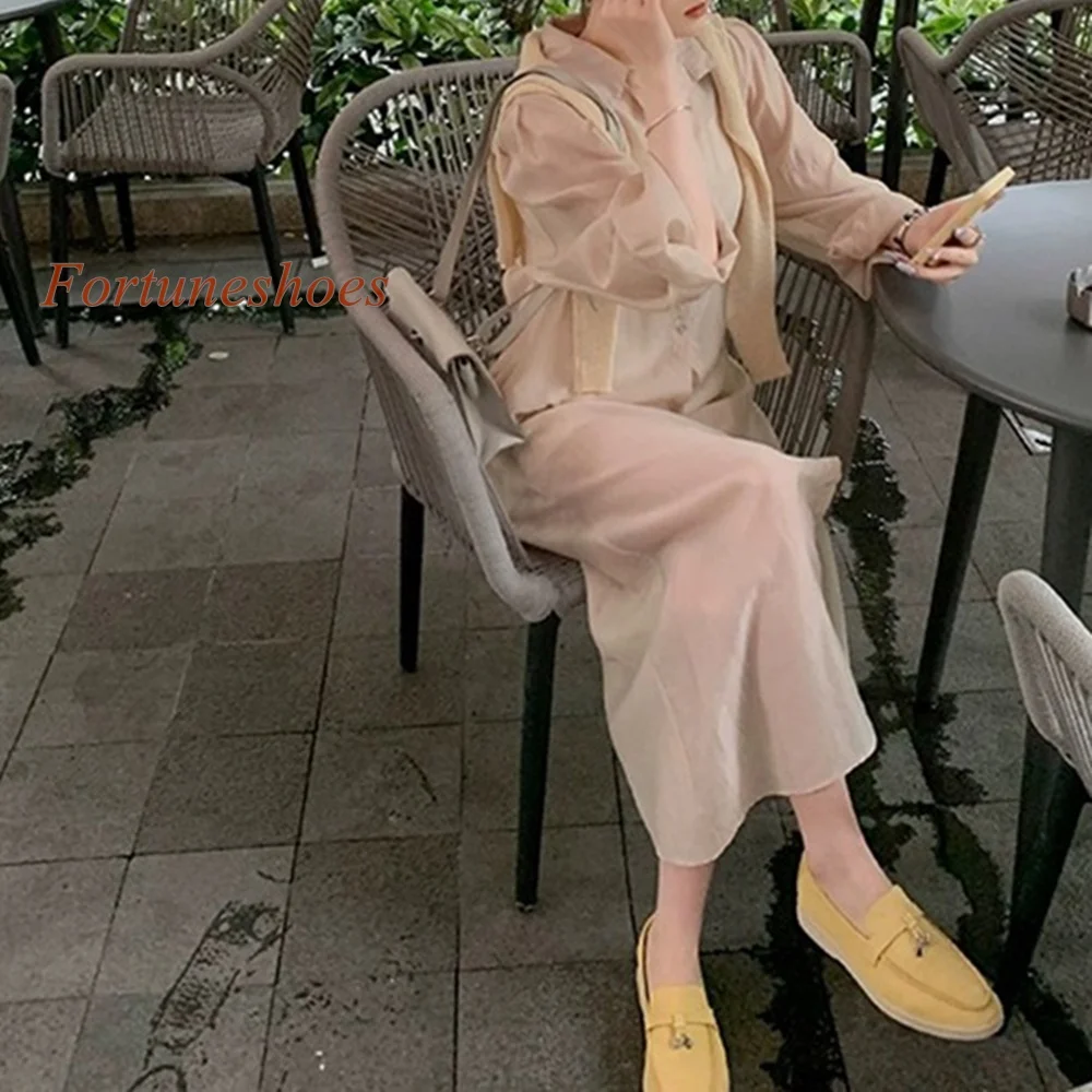 Lock Buckle Fringe Round Toe Shoes Fashion Casual Spring/autumn 2024 Newest Women Shoes Solid Flat with Shallow Slip On Shoes
Lock Buckle Fringe Round Toe Shoes Fashion Casual Spring/autumn 2024 Newest Women Shoes Solid Flat with Shallow Slip On Shoes
