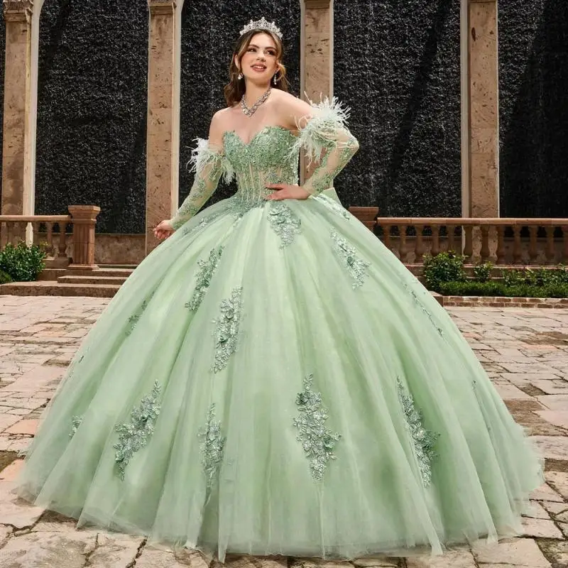 Customized Green Charming Crystals Quinceanera Dress Feather Bow Birthday Party Customized Robes De Soirée Formal Prom
Customized Green Charming Crystals Quinceanera Dress Feather Bow Birthday Party Customized Robes De Soirée Formal Prom