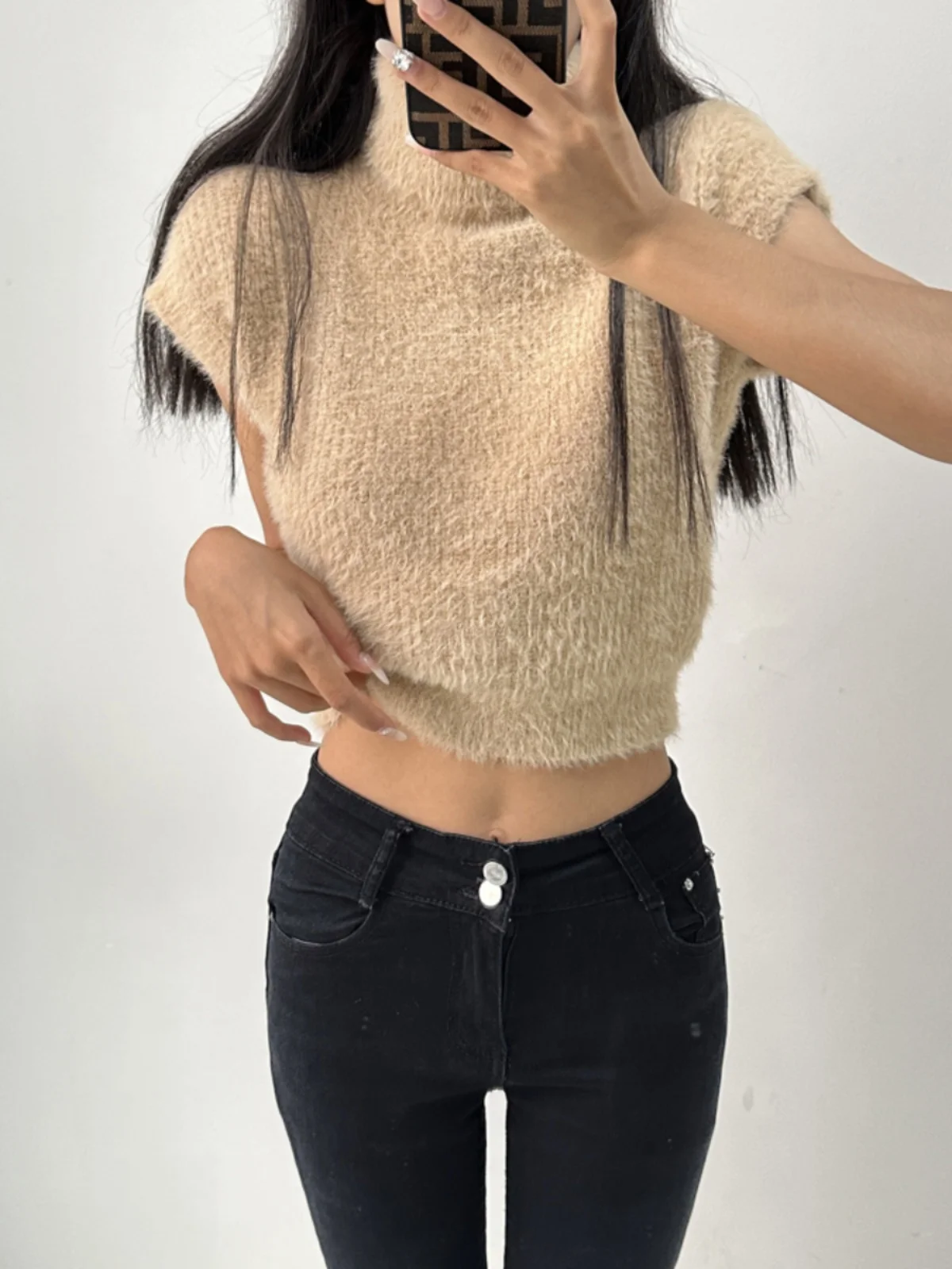 2024 Autumn Design Sensation Small Cro High Collar Slim Fit ort Svel Vest Sweater Faionable Commute Sle Pure Color
2024 Autumn Design Sensation Small Cro High Collar Slim Fit ort Svel Vest Sweater Faionable Commute Sle Pure Color