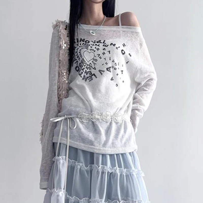 Women's Torn T-shirt Harajuku Korean Y2k White Tee Top Vintage 90s Aesthetic Long Sleeve V-Neck T-shirt 2000s Fashion Clothes
Women's Torn T-shirt Harajuku Korean Y2k White Tee Top Vintage 90s Aesthetic Long Sleeve V-Neck T-shirt 2000s Fashion Clothes