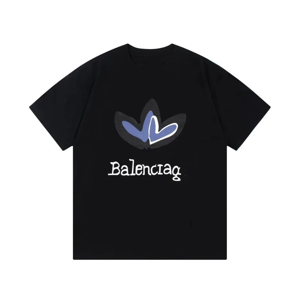 2025 Summer Double Heart Printing Fashion Trend Couple T-Shirt Casual Loose Versatile Short Sleeve Comfort Top 
2025 Summer Double Heart Printing Fashion Trend Couple T-Shirt Casual Loose Versatile Short Sleeve Comfort Top
