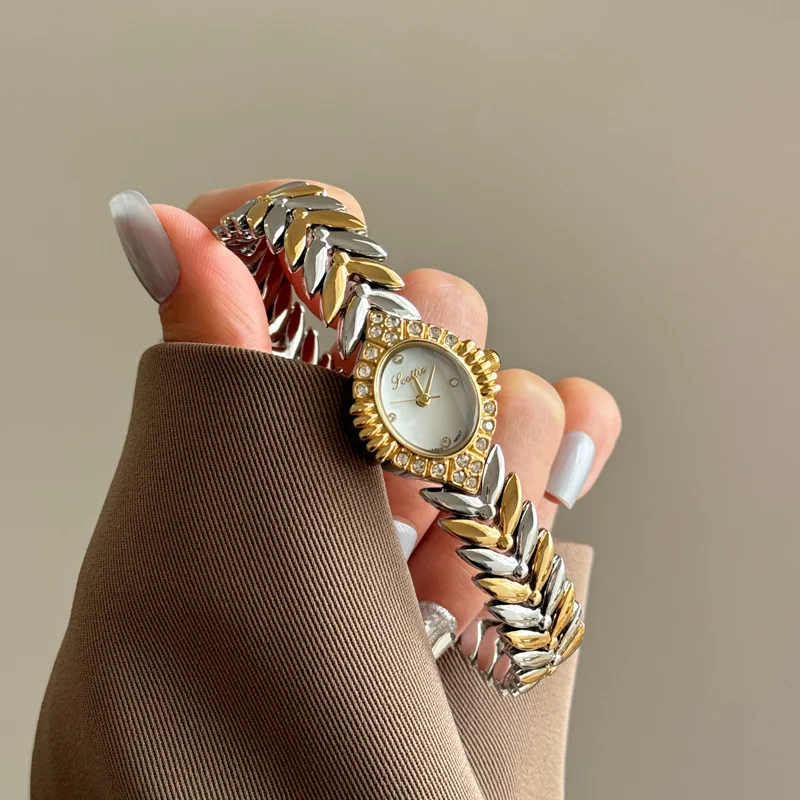 Fashionable Quartz Wristwatch, Women'S Dial Quartz Watch, Small Chain Watch, Fashionable And Affordable Luxury Women'S Watch.
Fashionable Quartz Wristwatch, Women'S Dial Quartz Watch, Small Chain Watch, Fashionable And Affordable Luxury Women'S Watch.