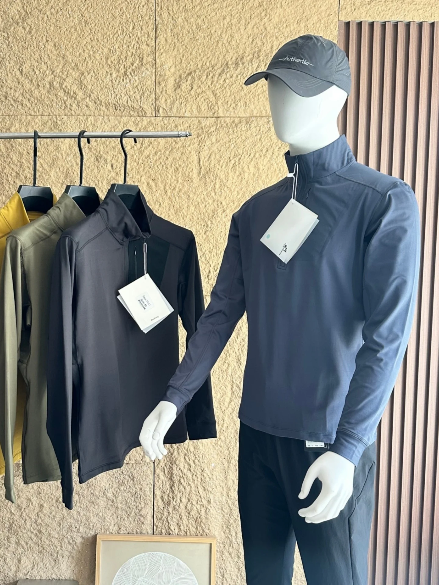 Outdoor Men's Thermal Fce Base irt f Zip Qui Dry Pred Glue ket Autumn New Sle Casual Windproof Polyester
Outdoor Men's Thermal Fce Base irt f Zip Qui Dry Pred Glue ket Autumn New Sle Casual Windproof Polyester