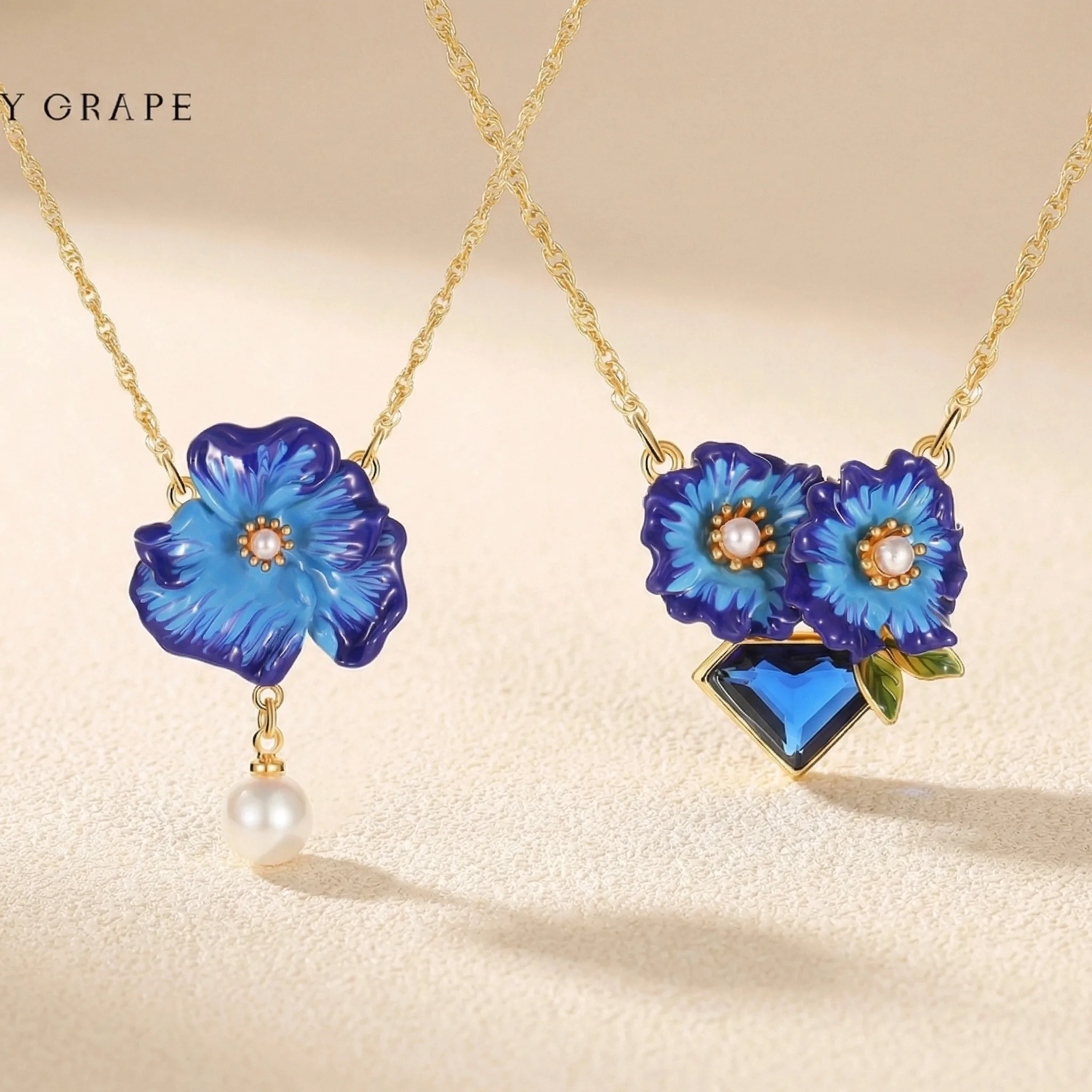 Juicy Grape Blue Flower Adjustable Necklace for Women 18K Gold Hand-Enameled Chain Jewelry for Valentine's Day Birthday Gift
Juicy Grape Blue Flower Adjustable Necklace for Women 18K Gold Hand-Enameled Chain Jewelry for Valentine's Day Birthday Gift