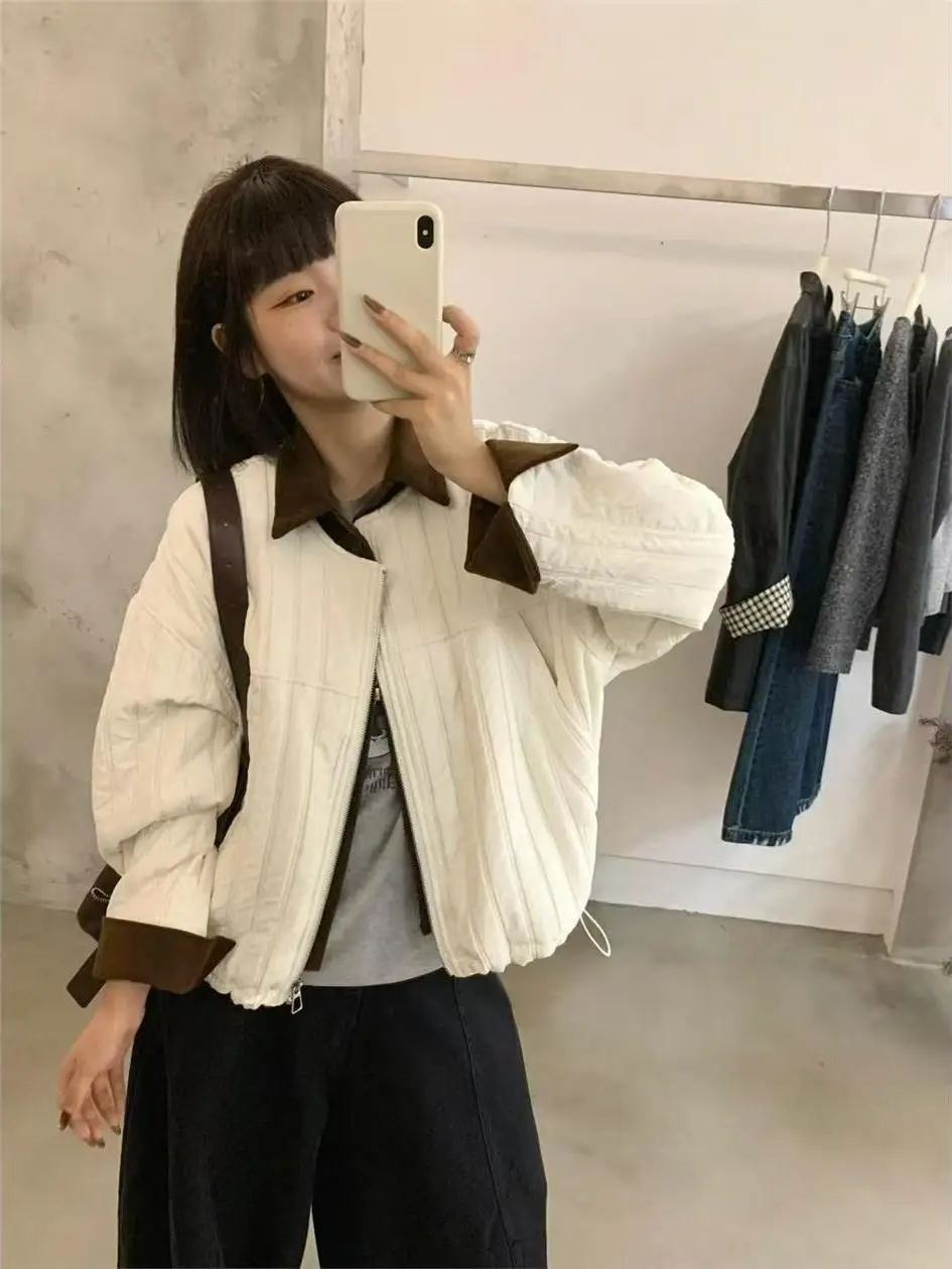 Lightweight Cotton Jacket Women's Fashionable Versatile Cotton-Padded Top Spring Autumn Seasonal Design Commute Style Loose Fit
Lightweight Cotton Jacket Women's Fashionable Versatile Cotton-Padded Top Spring Autumn Seasonal Design Commute Style Loose Fit