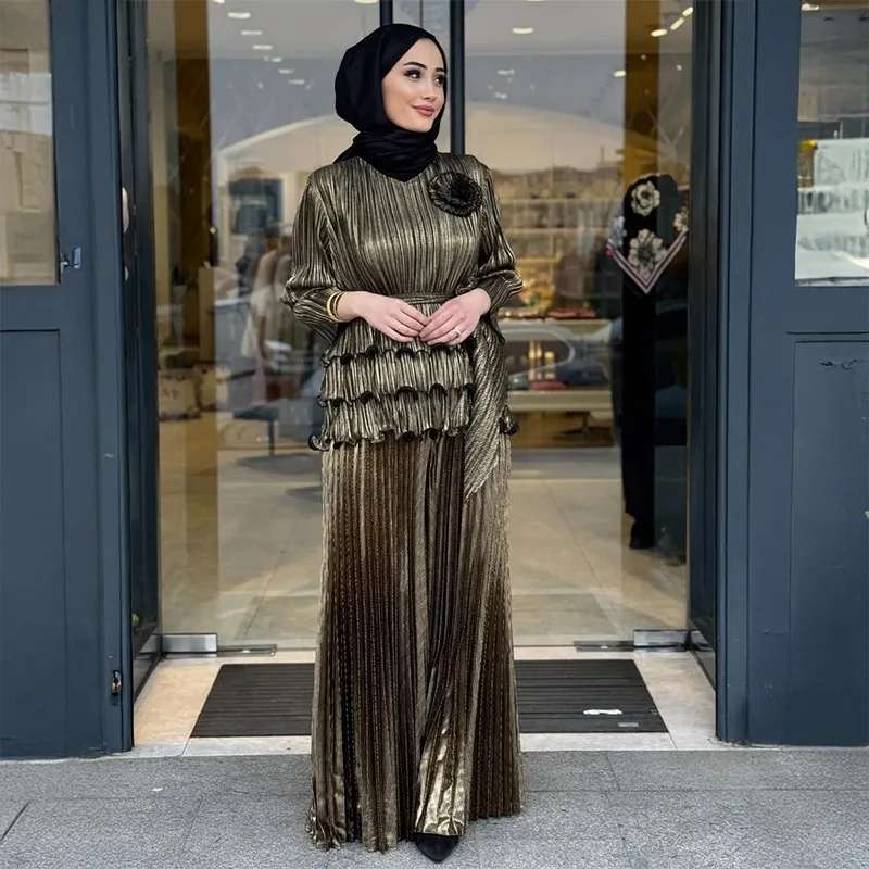 Saudi Plus Size Women's Suit High-end Long Sleeved Lace Up Top Pleated Long Skirt Two-piece Set Temperament Women's Clothing
Saudi Plus Size Women's Suit High-end Long Sleeved Lace Up Top Pleated Long Skirt Two-piece Set Temperament Women's Clothing