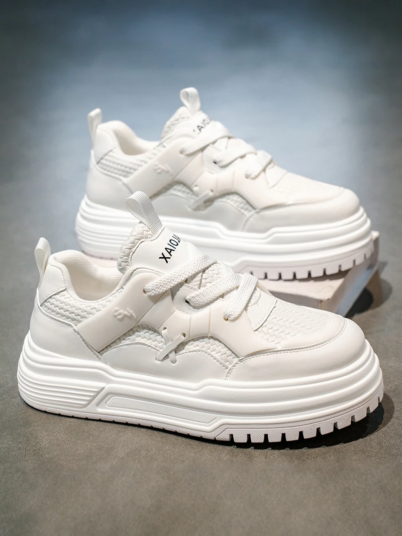 Men's Fashionable Thick Bottom Heightening Bread Shoe Spring Summer Breathable Low Top round Toe Casual Sneakers
Men's Fashionable Thick Bottom Heightening Bread Shoe Spring Summer Breathable Low Top round Toe Casual Sneakers