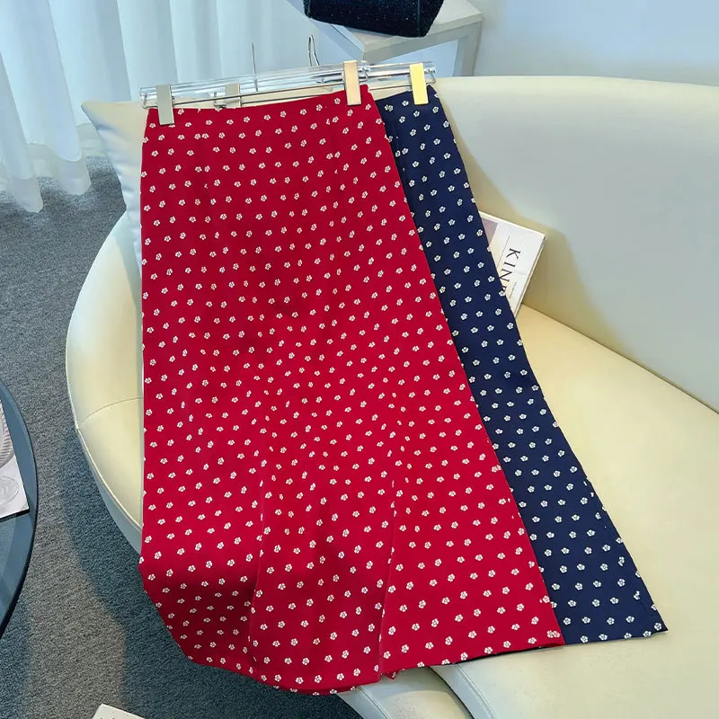 Red Floral Elegant Midi Skirt for Women, Summer Thin Versatile Simple Stylish Hip-Covering Skirt
Red Floral Elegant Midi Skirt for Women, Summer Thin Versatile Simple Stylish Hip-Covering Skirt