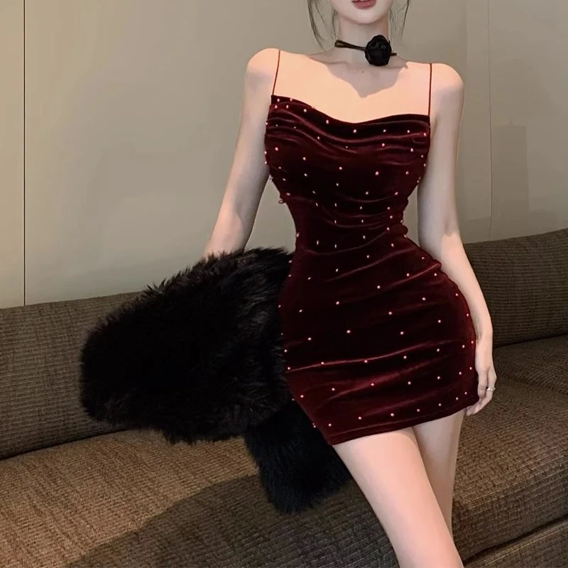 Spring Autumn Solid Color Fashion Slip Dress Women High Street Sexy Slim Pleated Package Hip Dress Embroidered Flares Vestidos
Spring Autumn Solid Color Fashion Slip Dress Women High Street Sexy Slim Pleated Package Hip Dress Embroidered Flares Vestidos