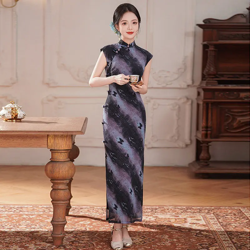 Sleeveless New Chinese Night Shanghai Long Qipao Improved Young Style 2026 Women's Retro Summer Dress
Sleeveless New Chinese Night Shanghai Long Qipao Improved Young Style 2026 Women's Retro Summer Dress