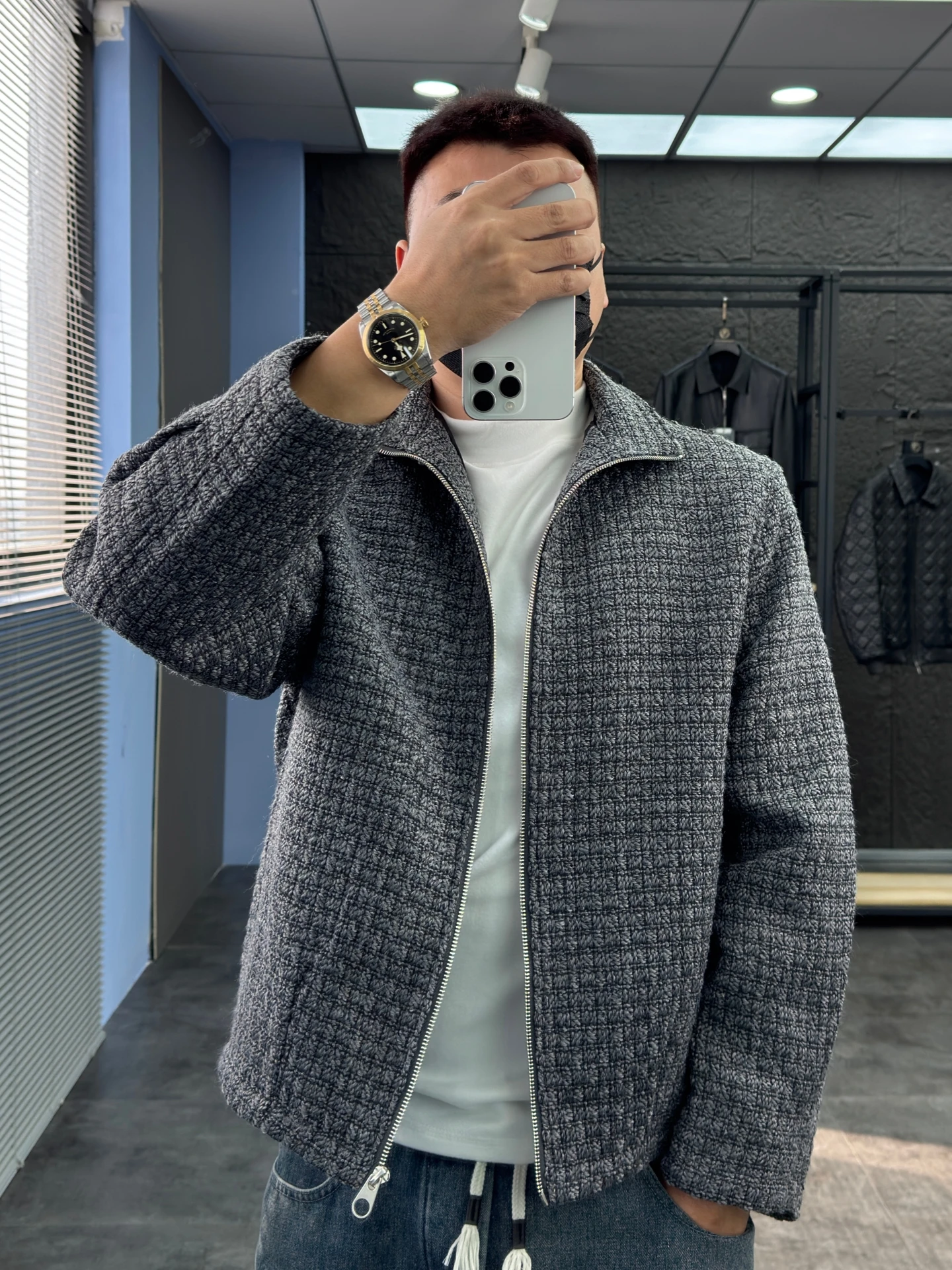 Мужская трикотажная куртка Svip 800: дышащая, повседневная, весенняя, в стиле Old Money, из полиэстера, с длинными рукавами
Мужская трикотажная куртка Svip 800: дышащая, повседневная, весенняя, в стиле Old Money, из полиэстера, с длинными рукавами