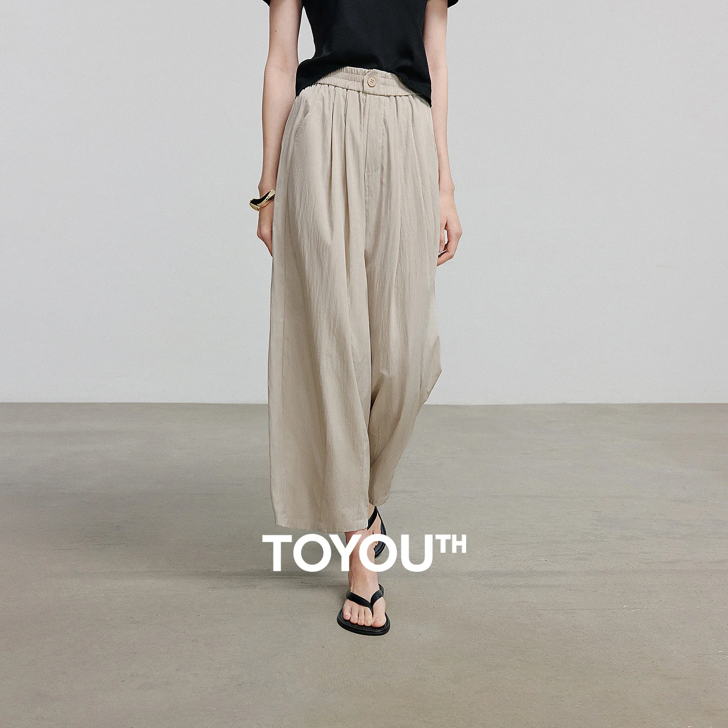 TOYOUTH Women Pants 2026 Summer New Lazy Relaxed Lightweight Casual Pants Cotton Crepe Texture Pleated Yamamoto Pants
TOYOUTH Women Pants 2026 Summer New Lazy Relaxed Lightweight Casual Pants Cotton Crepe Texture Pleated Yamamoto Pants