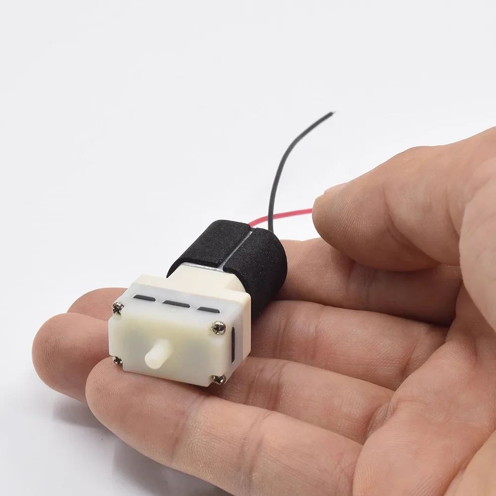 3 В постоянного тока 3,7 В Mini 030 мотор воздушный насос кислородный насос мембранный DIY сфигмоманометр монитор крови аквариум вода аквариум
3 В постоянного тока 3,7 В Mini 030 мотор воздушный насос кислородный насос мембранный DIY сфигмоманометр монитор крови аквариум вода аквариум