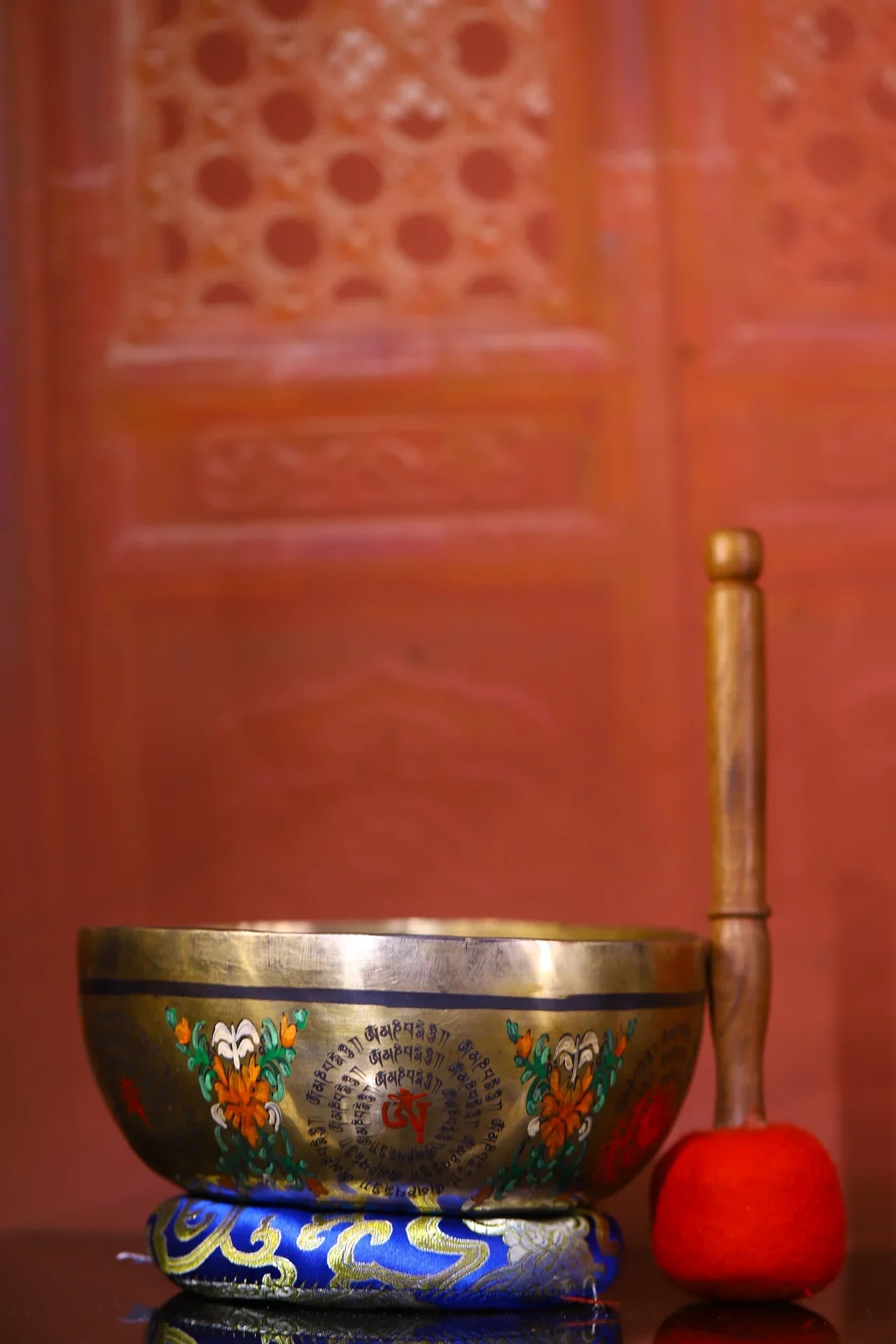 Old Bronze Gilded Painted 1000 Arm Guanyin Buddha Buddhist Music Bowl Worship Hall Town house
Old Bronze Gilded Painted 1000 Arm Guanyin Buddha Buddhist Music Bowl Worship Hall Town house