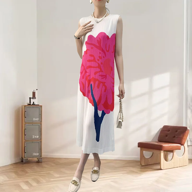 Miyake Pleated Dress 2025 Spring and Summerfold Print Dresses Women Mid-length Flower Pleat Vest Dress Temperament Elegance
Miyake Pleated Dress 2025 Spring and Summerfold Print Dresses Women Mid-length Flower Pleat Vest Dress Temperament Elegance