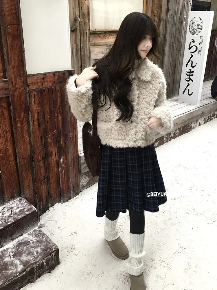 VOUSALME Женское зимнее пальто с воротником из овечьей шерсти, утепленное, из хлопка, повседневное, свободного кроя, прямого силуэта, с длинными рукавами
VOUSALME Женское зимнее пальто с воротником из овечьей шерсти, утепленное, из хлопка, повседневное, свободного кроя, прямого силуэта, с длинными рукавами