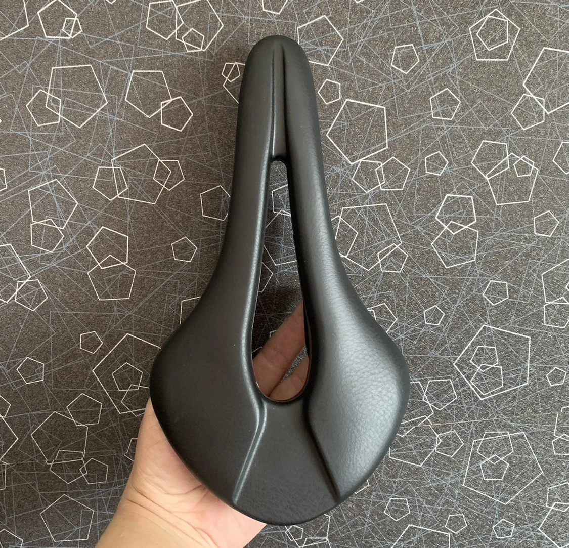 700Bike Backstreet Подушка для шоссейного велосипеда Полая ручка для велосипедной подушки с эргономичным красочным седлом
700Bike Backstreet Подушка для шоссейного велосипеда Полая ручка для велосипедной подушки с эргономичным красочным седлом