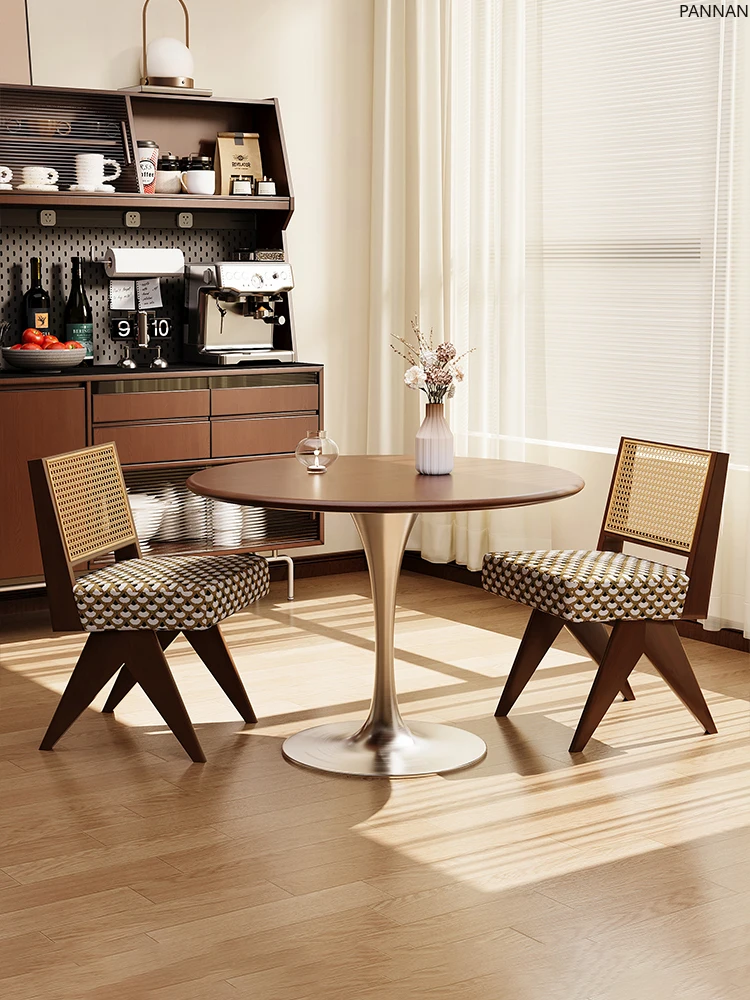 Medieval style solid wood home dining table and chair combination B & B French restaurant dining chair designer high sense
Medieval style solid wood home dining table and chair combination B & B French restaurant dining chair designer high sense