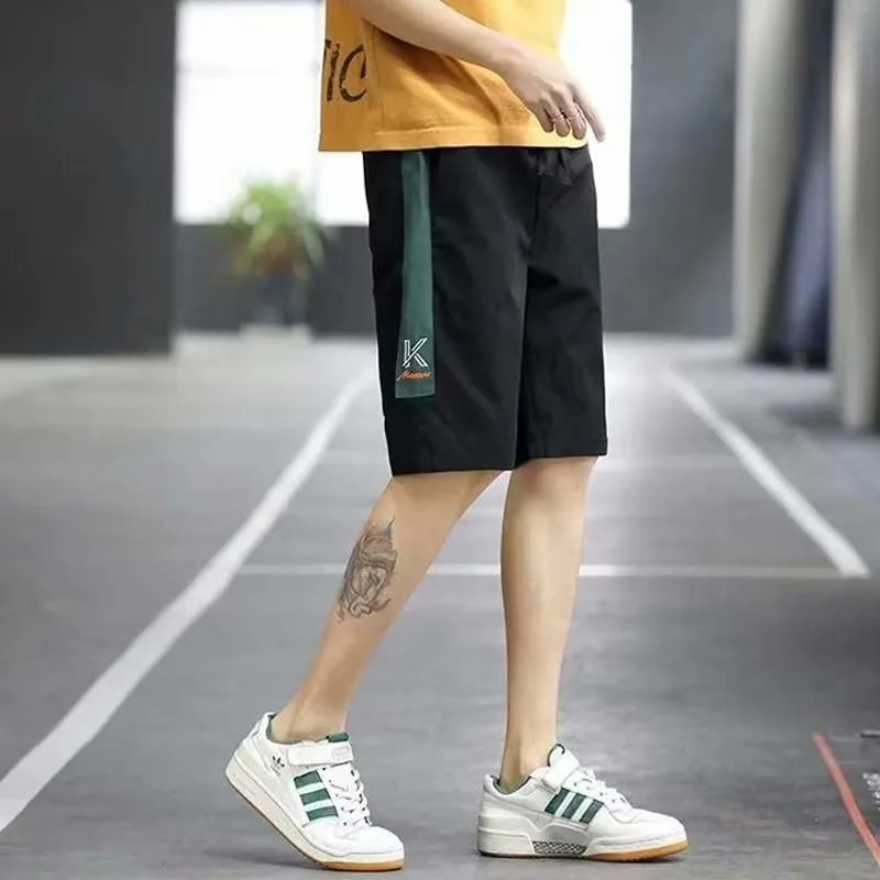 Летние баскетбольные шорты, мужские тонкие стильные новые быстросохнущие брюки из ледяного шелка, свободные повседневные брюки пять четвертей 
Летние баскетбольные шорты, мужские тонкие стильные новые быстросохнущие брюки из ледяного шелка, свободные повседневные брюки пять четвертей