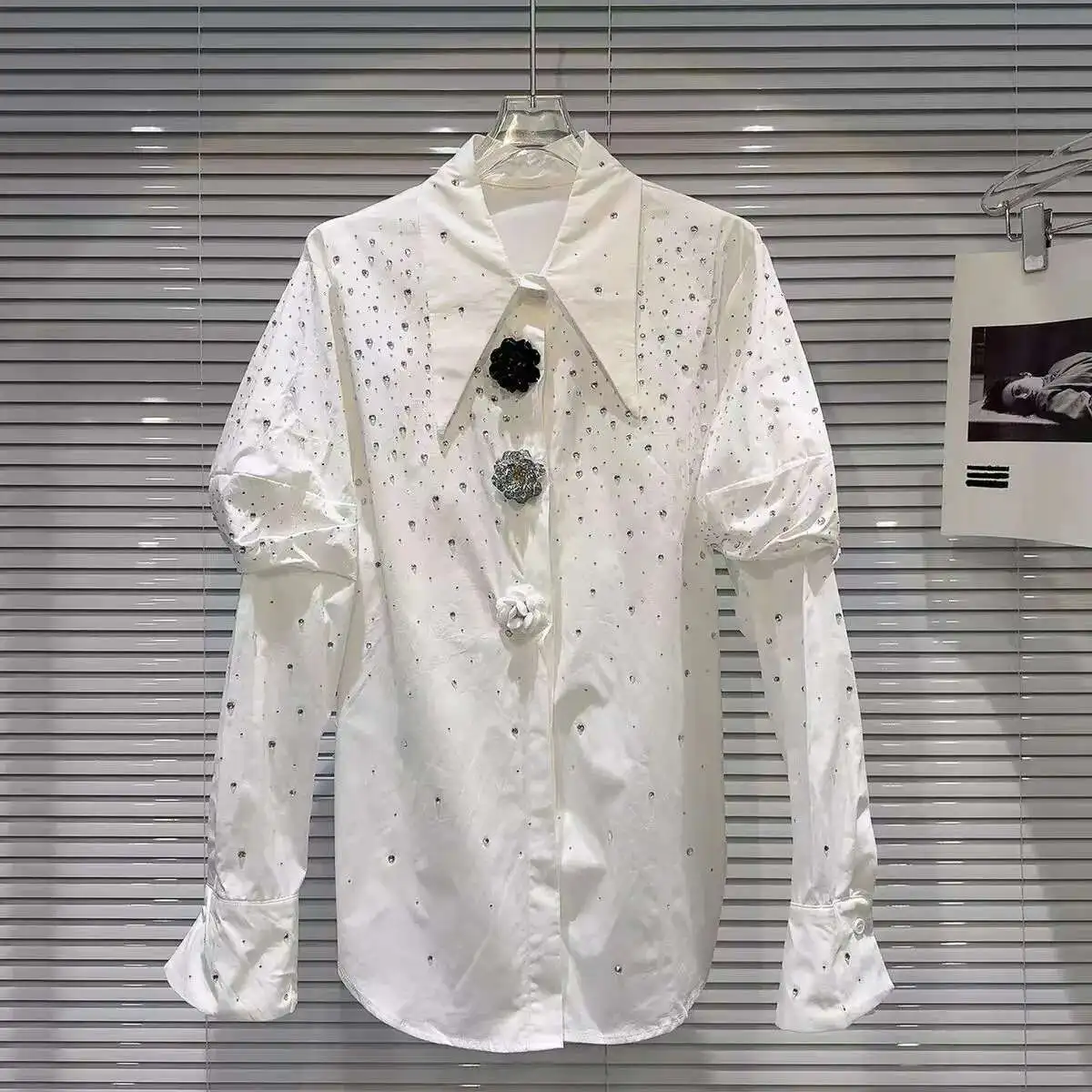 New In Autumn Spring Dias Hot Drilg Cotton Shirts & Blouses Women's Casual Camisas Black White Tops Blusas
New In Autumn Spring Dias Hot Drilg Cotton Shirts & Blouses Women's Casual Camisas Black White Tops Blusas