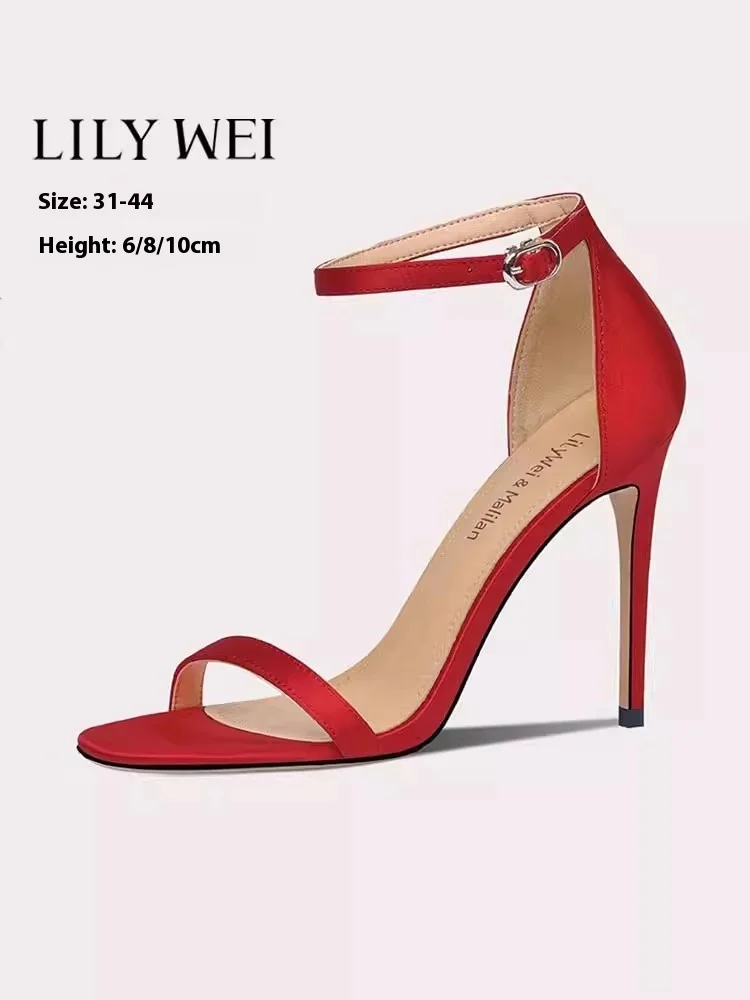 Summer new silk leather buckle square heel sexy open-toe sandals thin high-heeled banquet dress large size small size women shoe
Summer new silk leather buckle square heel sexy open-toe sandals thin high-heeled banquet dress large size small size women shoe