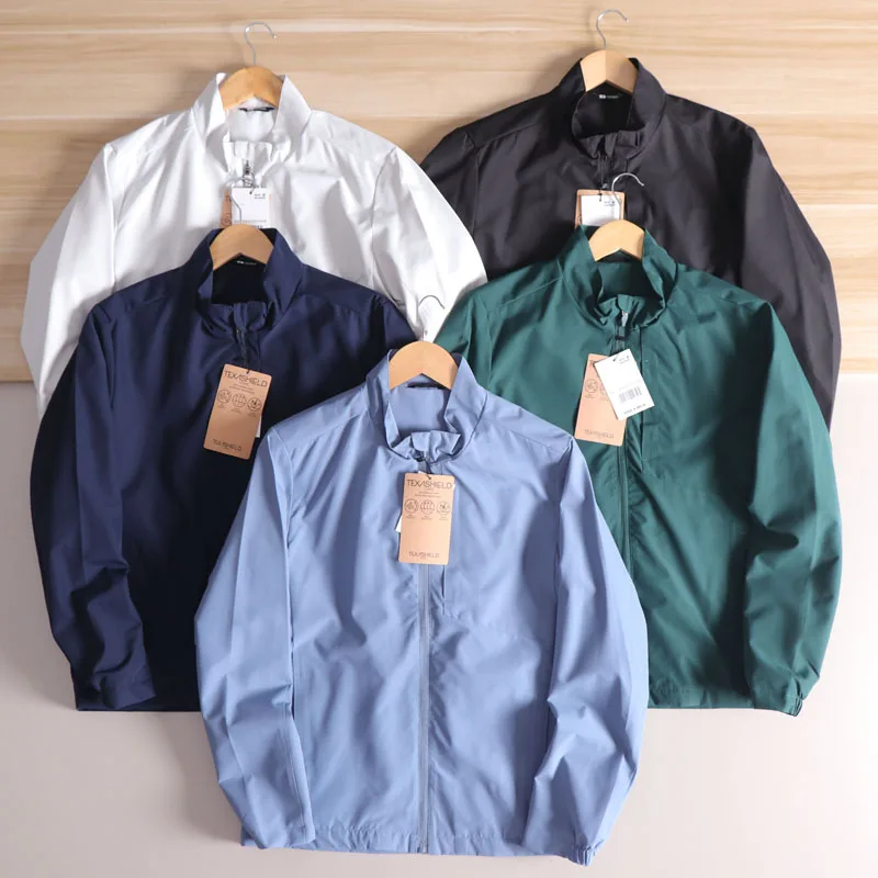 Мужская уличная повседневная походная куртка с воротником-стойкой, легкая водонепроницаемая износостойкая дышащая осенняя тонкая верхняя одежда
Мужская уличная повседневная походная куртка с воротником-стойкой, легкая водонепроницаемая износостойкая дышащая осенняя тонкая верхняя одежда