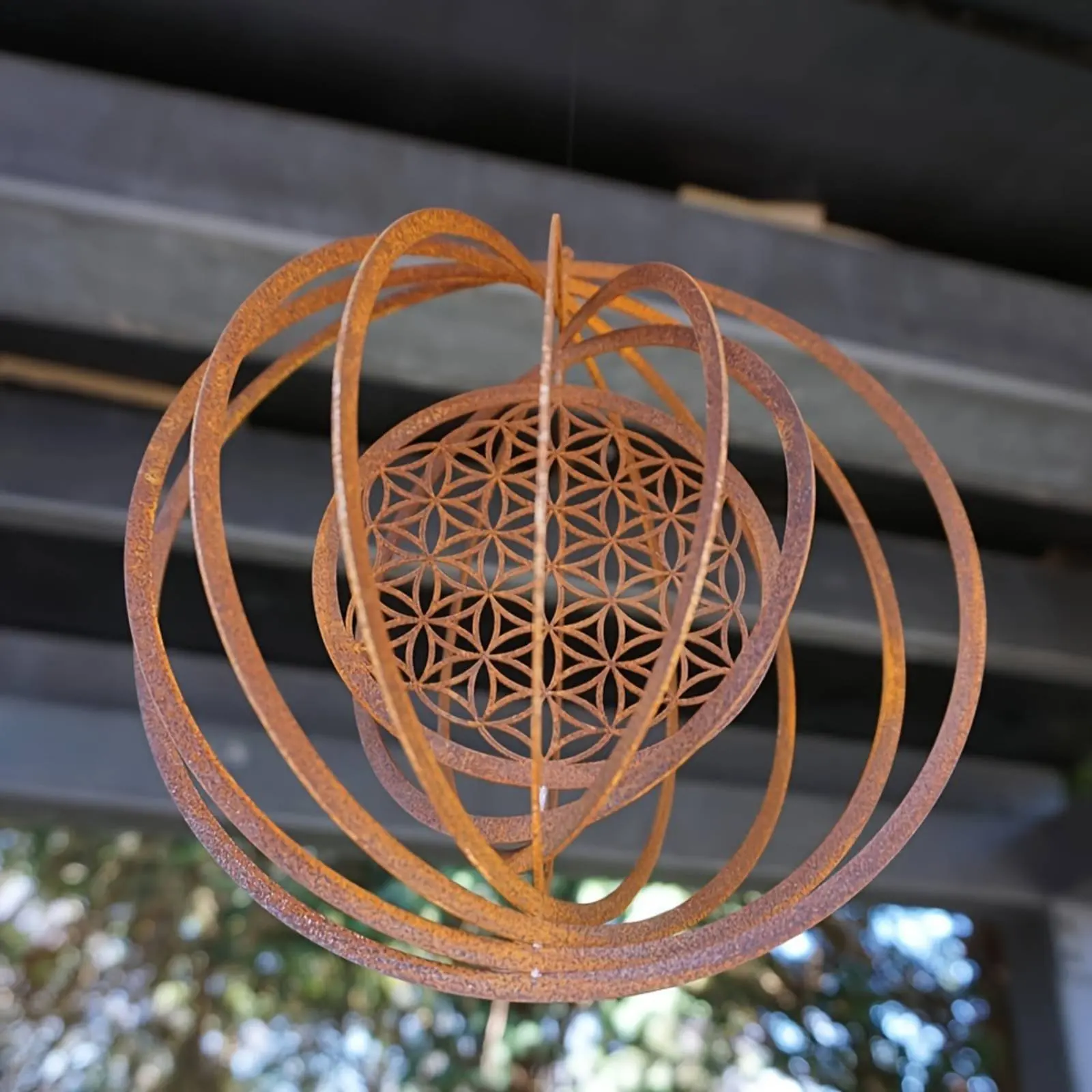 Metal Wind Rotator Rotating Foldable Metal Swirl Ornament Weathered Round Hanging Decor Vintage Design 3D for Garden, Outdoor
Metal Wind Rotator Rotating Foldable Metal Swirl Ornament Weathered Round Hanging Decor Vintage Design 3D for Garden, Outdoor