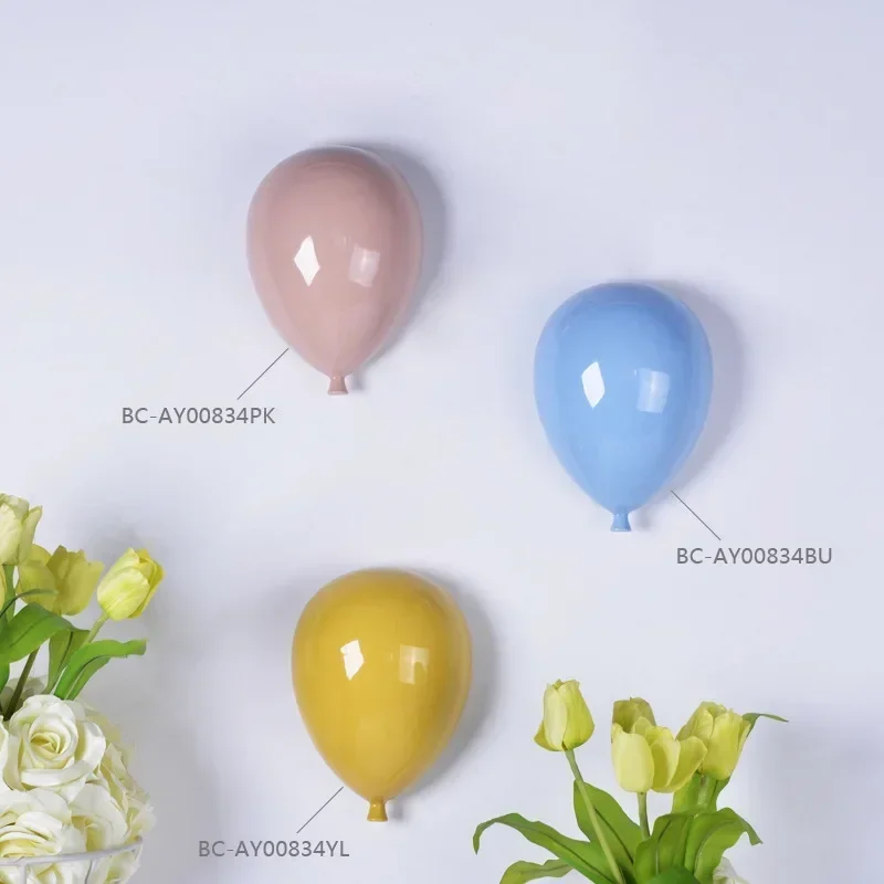 Big white pendant fashion Nordic light luxury balloon shape ceramic wall hanging crafts home model room soft decorations
Big white pendant fashion Nordic light luxury balloon shape ceramic wall hanging crafts home model room soft decorations