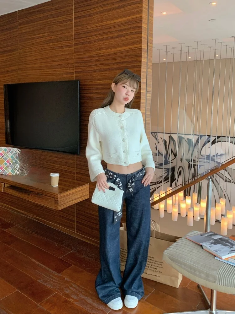 Оригинальные джинсы с низкой талией и вышивкой, цвет Blo CheorioBan, супер повседневные женские свободные дышащие джинсы из смеси хлопка
Оригинальные джинсы с низкой талией и вышивкой, цвет Blo CheorioBan, супер повседневные женские свободные дышащие джинсы из смеси хлопка