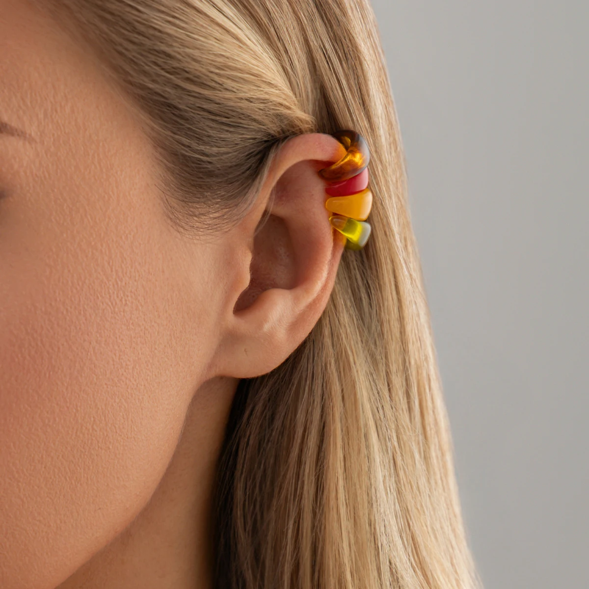 Ingemark 7 Colors Creative Acrylic Resin Clips Earrings for Women Hip Hop C-shaped Ear Cuff No Piercing Earrings Y2K Accessories
Ingemark 7 Colors Creative Acrylic Resin Clips Earrings for Women Hip Hop C-shaped Ear Cuff No Piercing Earrings Y2K Accessories