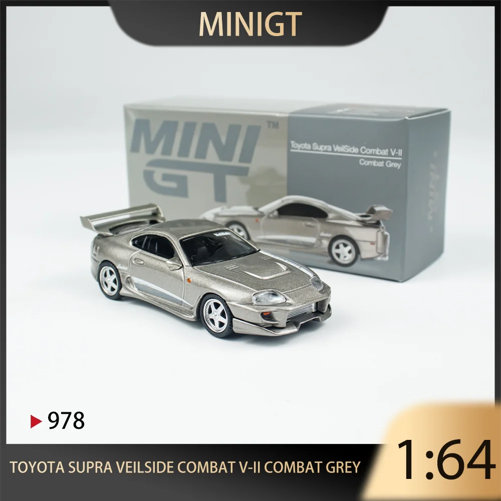 MINIGT 1:64 Toyota Supra VeilSide Combat V-II Grey Auto Salon Alloy Премиум литая под давлением модель автомобиля Коллекционная деталь дисплея
MINIGT 1:64 Toyota Supra VeilSide Combat V-II Grey Auto Salon Alloy Премиум литая под давлением модель автомобиля Коллекционная деталь дисплея