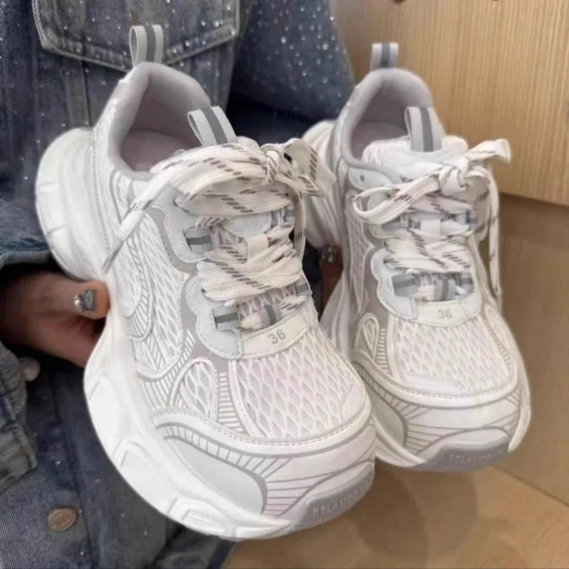 Shoes for Women 2025 New Fashion Grid Solid Color Lace Up Women's Vulcanize Shoes Round Head Breathable Outdoor Women Sneakers
Shoes for Women 2025 New Fashion Grid Solid Color Lace Up Women's Vulcanize Shoes Round Head Breathable Outdoor Women Sneakers