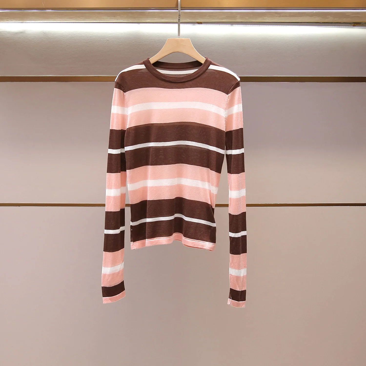 Casual Striped Loose T-Shirt Women's Spring Summer New Style Comfortable Inner-Outer Wear Lazy Style Top Quality Fabric
Casual Striped Loose T-Shirt Women's Spring Summer New Style Comfortable Inner-Outer Wear Lazy Style Top Quality Fabric