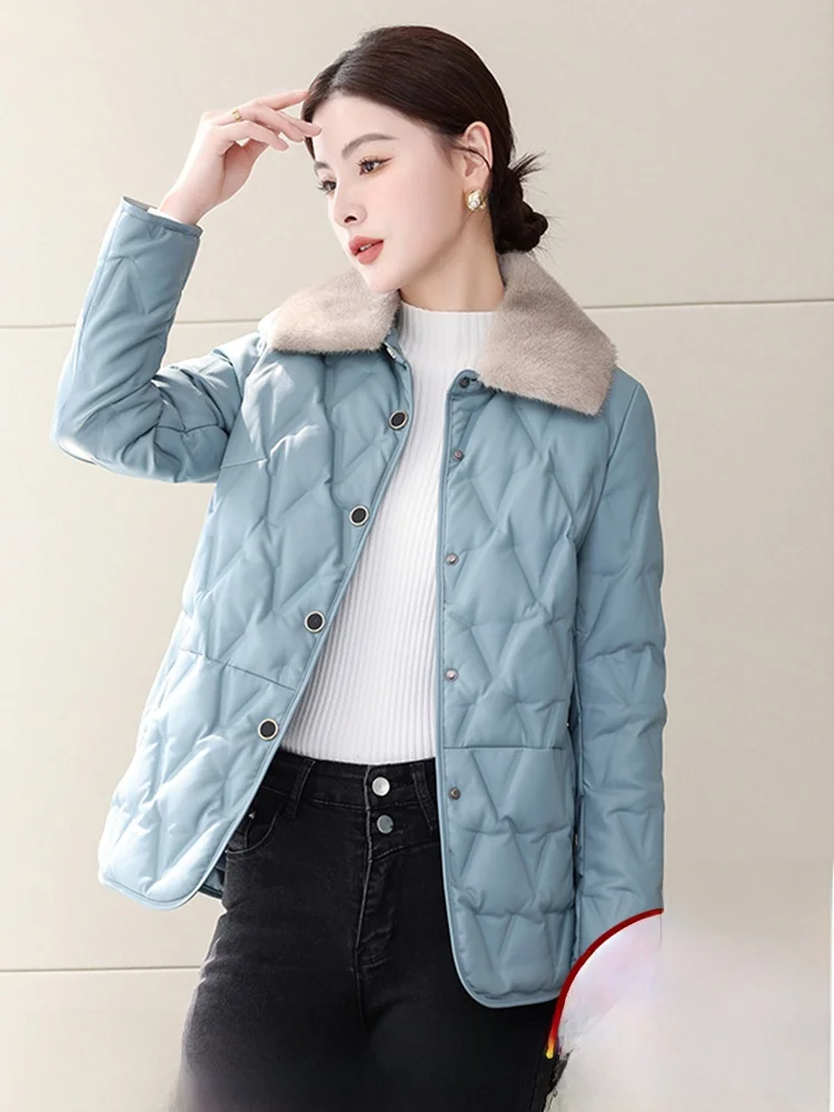 Зимнее женское пальто 2025 года из натуральной кожи с меховым воротником из норки, приталенное, длинное, для повседневной носки
Зимнее женское пальто 2025 года из натуральной кожи с меховым воротником из норки, приталенное, длинное, для повседневной носки