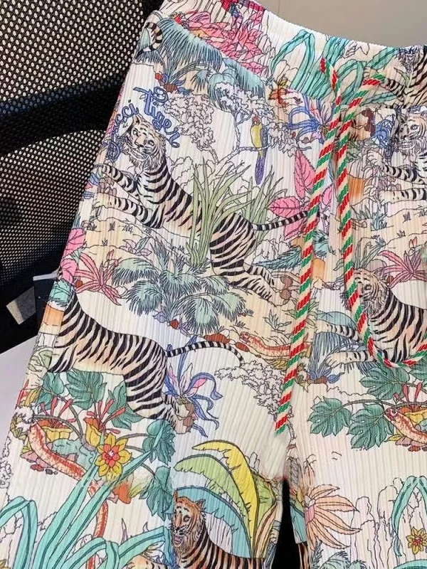 Tiger Print Wide Leg Pants Women's Summer Design Casual Drapey Straight Leg Trousers Faionable Ladies' Sun Protection Wear
Tiger Print Wide Leg Pants Women's Summer Design Casual Drapey Straight Leg Trousers Faionable Ladies' Sun Protection Wear