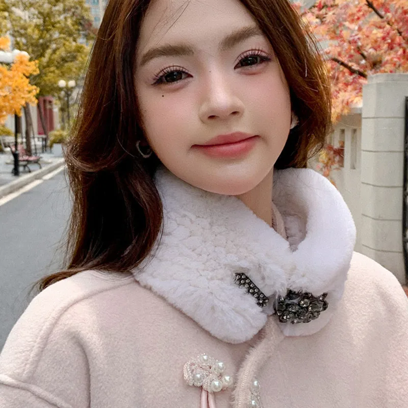 Real Rex Rabbit Fur Scarf For Women Winter Real Fur Warm Fur Scarf With Rhinestone Buckle Fashion Luxury Natural Fur Scarves
Real Rex Rabbit Fur Scarf For Women Winter Real Fur Warm Fur Scarf With Rhinestone Buckle Fashion Luxury Natural Fur Scarves