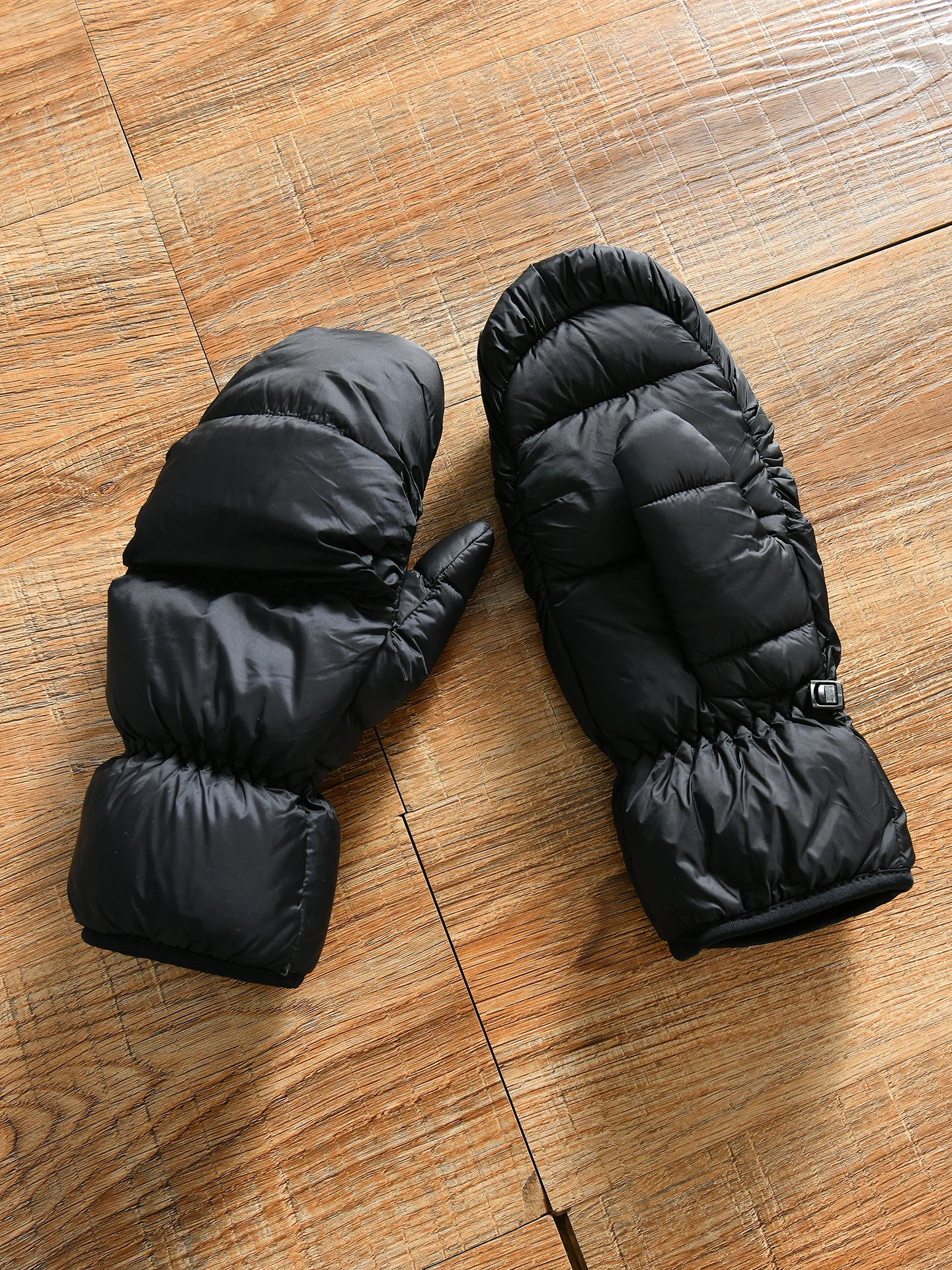 down Filled Winter Ski Gloves Men's Outdoor Thermal Fleece Lined Heavyweight Gloves Polyamide Composite Fiber Handwear
down Filled Winter Ski Gloves Men's Outdoor Thermal Fleece Lined Heavyweight Gloves Polyamide Composite Fiber Handwear